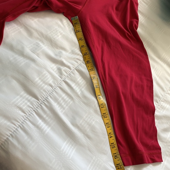 SOLD - Lululemon women’s Align Crop 17 Capri yoga exercise pants size 8 - Picture 7 of 10